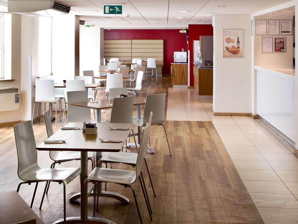 Premier Inn Worthing Seafront Restoran foto