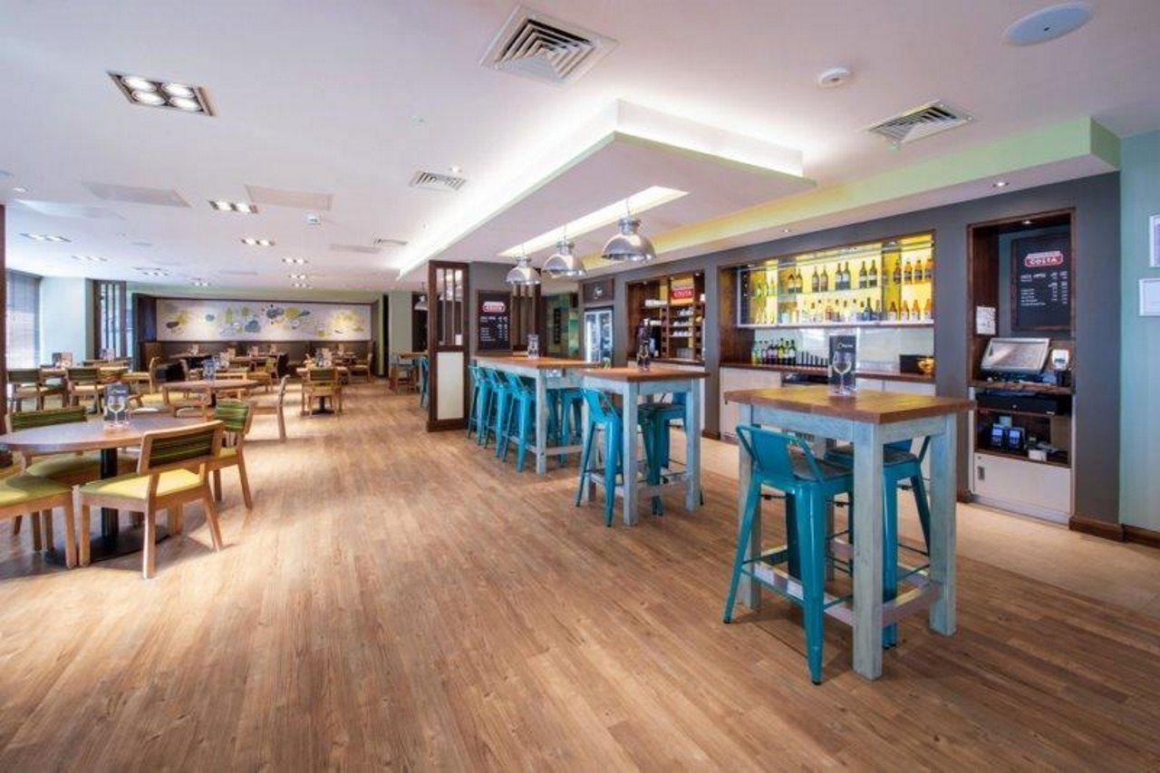 Premier Inn Worthing Seafront Bagian luar foto